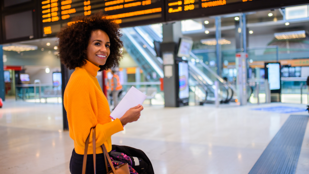 Women traveling airport business